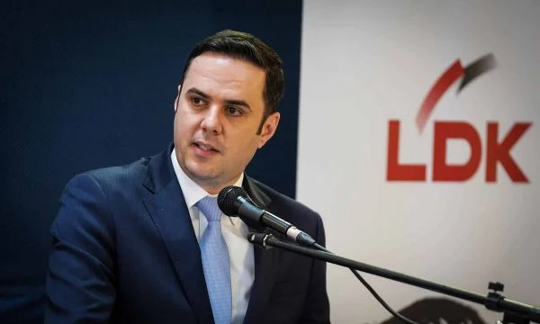 “Kosova në pozicion të rëndë”, Abdixhiku sot iu drejtohet qytetarëve për situatën në veri