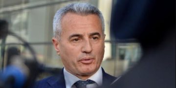 Avokati Koci zhgënjehet me Mitrovicën Veriore: Era Kosovë nuk po i vjen (VIDEO)