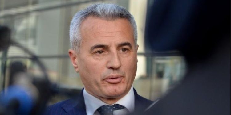 Avokati Koci zhgënjehet me Mitrovicën Veriore: Era Kosovë nuk po i vjen (VIDEO)