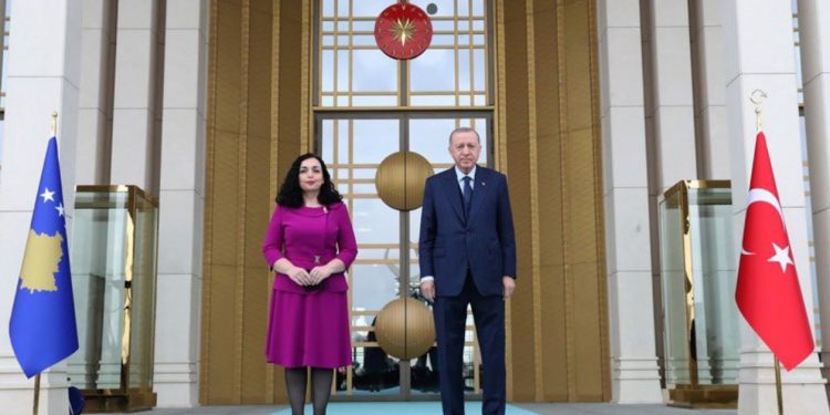 Osmani e uron Erdoganin për fitoren: Të forcohet partneriteti jonë