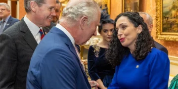 Osmani nga Londra uron Mbretin Charles dhe Mbretëreshën Camilla për kurorëzimin