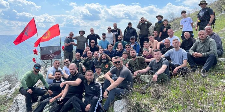 “Aty ku ra Luani”, Ramush Haradinaj viziton vendin ku humbi jetën vëllau i tij
