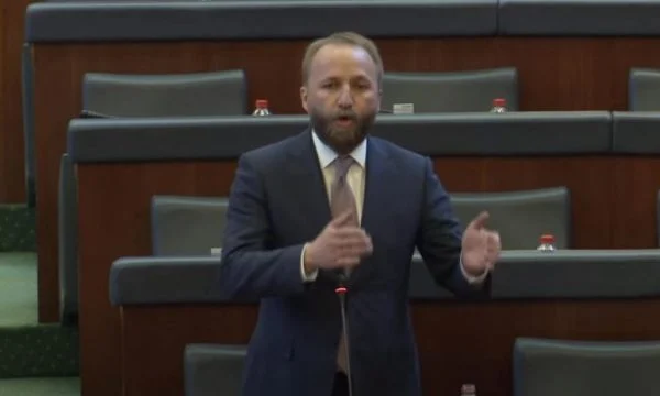 Tahiri: Një furrë në Kosovë ka ndërmjetësuar që të blihen rezervat shtetërore të grurit në Turqi