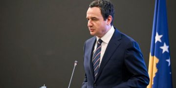 Kryeministri Kurti në ditëlindjen e Skënderbeut: Kryezot i Arbërisë