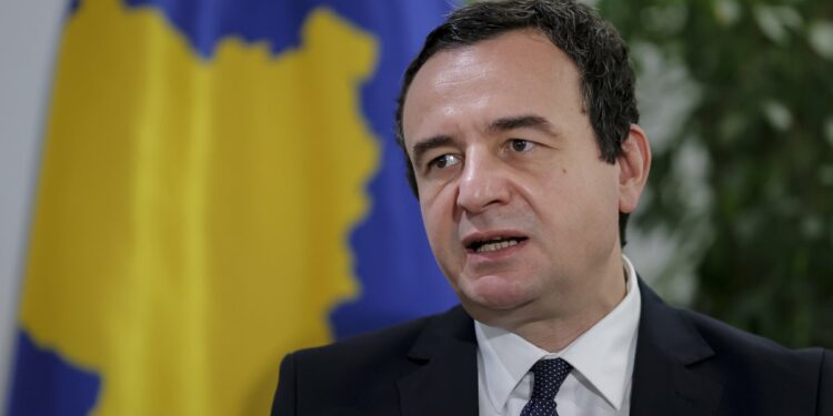 “Kurti mund të shkarkohet apo të dorëhiqet”
