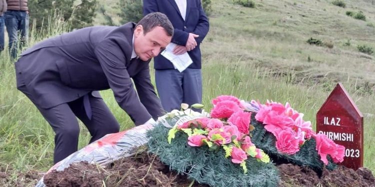 I jepet lamtumira e fundit babait të zv/ministrit të Qeverisë Kurti