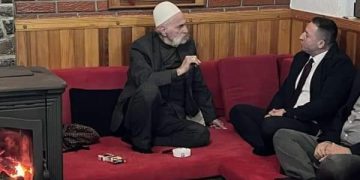 Mehaj takon bacën Rifat: Zhvillimin e ushtrisë do ta bëjmë duke kujtuar rrugën e Jasharëve
