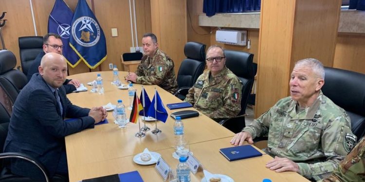Sarrazin para Kurtit, takohet me komandantin e KFOR-it: Dënojmë vendimin e djeshëm të Kosovës
