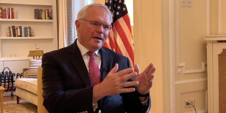 Hill: Shqipëria dhe Serbia duke punuar së bashku, kanë bërë ndryshim historik