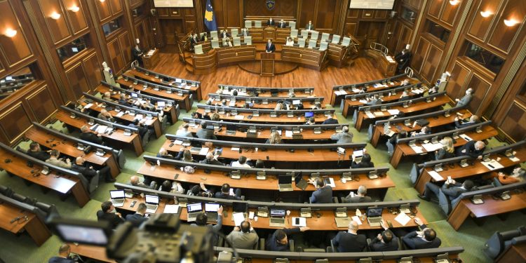 “Projektligji që përçau VV-në” – sillet sot në Kuvendin e Kosovës