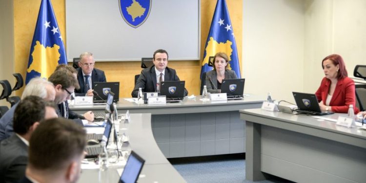 Kurti mbledh ministrat, pritet të merren këto vendime