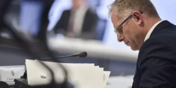 A do të marrë draft statut të Asociacionit Bislimi në Bruksel, flasin nga zyra e tij