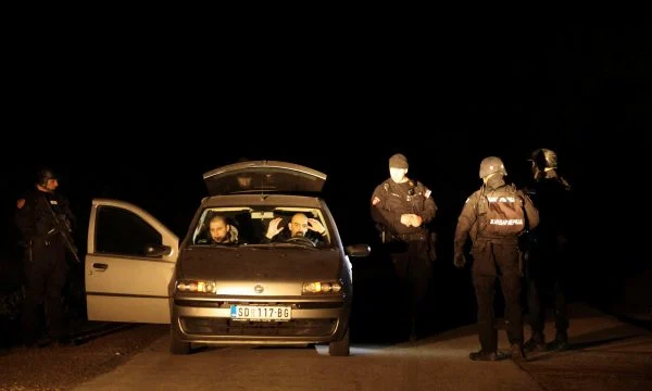 “E pashë vrasësin tek qëllonte, u kthye në veturë pasi dëgjoi rënkimet”, rrëfimet tronditëse nga masakra e dytë në Beograd