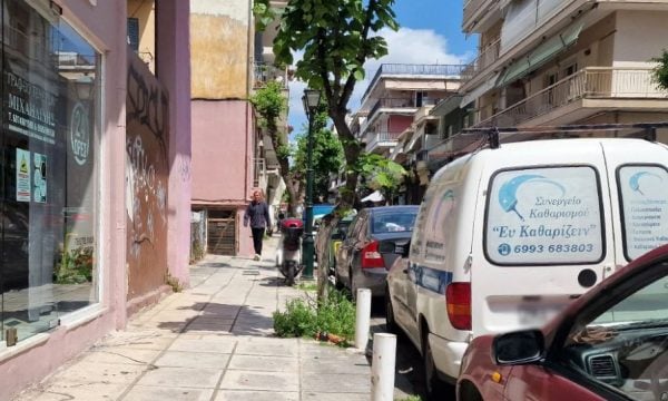 Shkoi për të ushqyer dy të pastrehë, 52-vjeçari në Greqi rrihet për vdekje