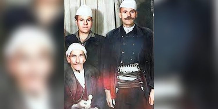 Lladrovci: Jehona e krismave të Mehajve, do të jehojnë deri sa të ekzistojë kombi ynë