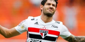 I vodhën kabllot e sinjalit televiziv, shtyhet prezantimi i Patos në klubin e ri