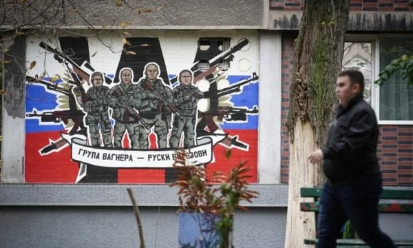 Moska po monitoron nga afër trazirat në Kosovë