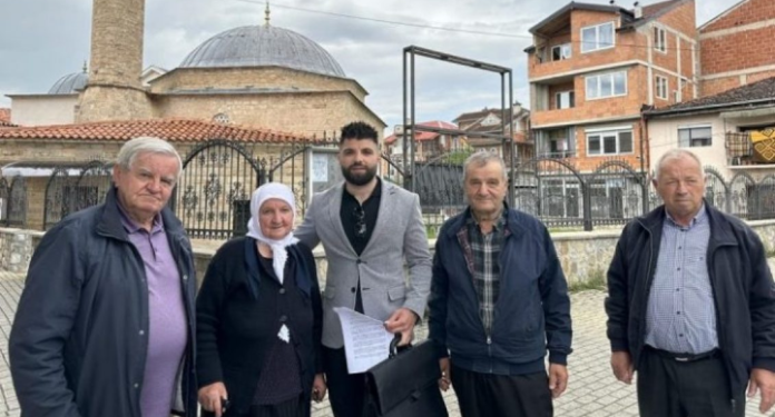 Mahniten banorët, e moshuara Fikrije Nasufi dhuron tërë pasurinë për “vakëf”