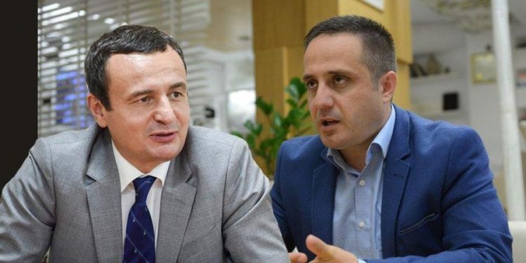 Driton Selmanaj ‘godet’ Kryeministrin: Albin Kurti mund të jetë pjesë e skemave për veriun e Kosovës