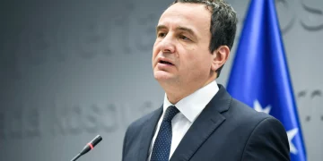 Kryeministri Kurti i fton qytetarët serbë të bashkëpunojnë me kryetarët e rinj
