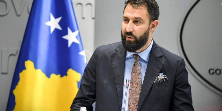 Krasniqi: Ende s’kemi propozim për betimin e tre kryetarëve në veri, por besoj se të hënën publikohen datat