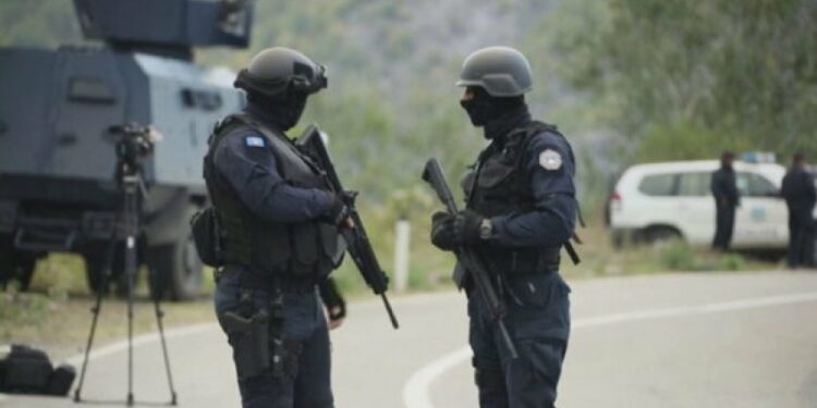 Policia jep detaje për zhvillimet e fundit në veri të Mitrovicës