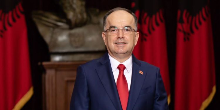 Begaj do të marrë pjesë në kurorëzimin e Mbretit Charles III