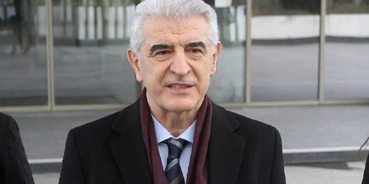 Avokati nga Beogradi: Asnjë serb nuk u largua me forcë nga institucionet në veri të Kosovës