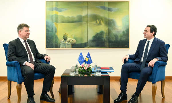 Kurti pas takimit me Lajçak: Marrëveshja të zbatohet në tërësi, Serbia të mbahet përgjegjëse për shkeljet