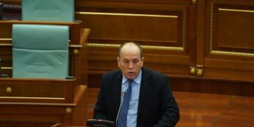 Shala: Nuk mund t’i mbuloni aferat duke u vënë logon “sekret shtetëror”