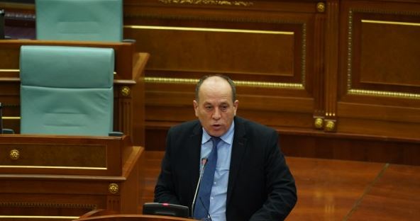 Shala: Nuk mund t’i mbuloni aferat duke u vënë logon “sekret shtetëror”