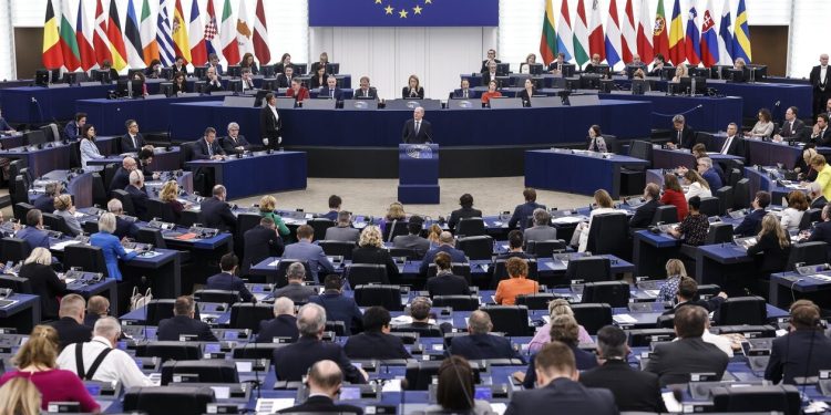 Parlamenti Europian i bën thirrje Greqisë të njohë Kosovën