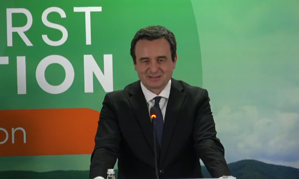 Kurti tallet pak me Bislimin, i tregon se çfarë guxon të flasë me Petkoviqin në Bruksel