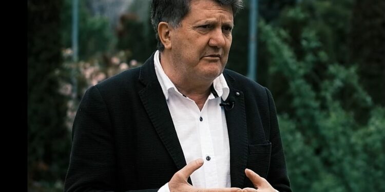 Zeka: Çmenduri nga Vuçiq e VV në veri, Kurti po blen kohë për Zajednicën – do ta dërgojë vendin në zgjedhje