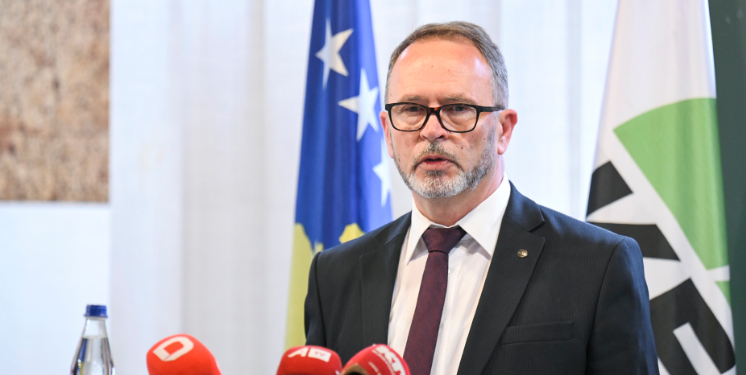 Kryeshefi i pezulluar i KEK-ut deklaron pasuri 1.7 milion euro, pagë vjetore 42 mijë euro