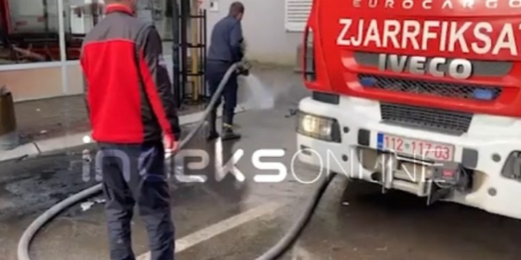 Pastrohet rruga para objektit komunal në Zveçan