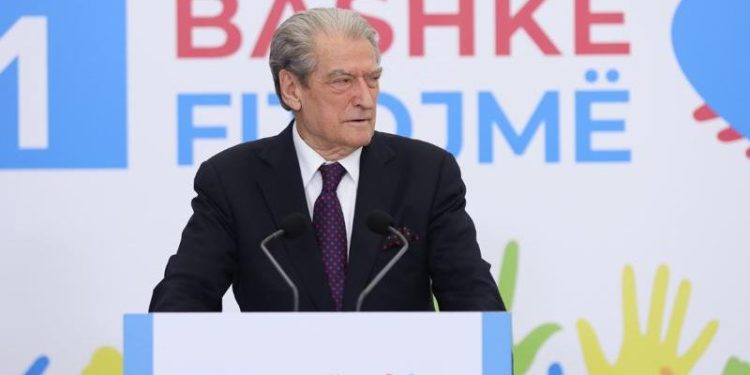 Berisha: Zgjedhjet u blenë, 1 votë kapte shifra nga 300 në 500 euro