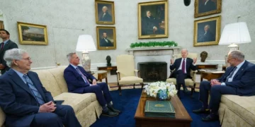 Sot rifillojnë negociatat mes Presidentit Biden dhe Kongresit për tavanin e borxhit