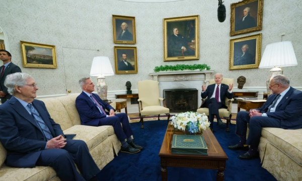 Sot rifillojnë negociatat mes Presidentit Biden dhe Kongresit për tavanin e borxhit