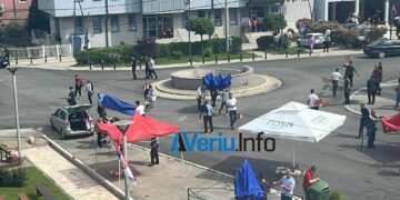 Pas raportimit të Veriu.info nisin të shpërndahen serbët e mbledhur në tenda në Zubin Potok