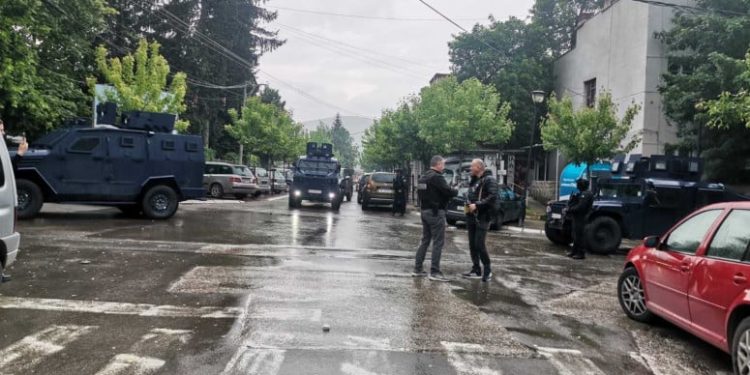 Situatë e qetë sot në komunat veriore të Kosovës, policia e pranishme në objektet komunale