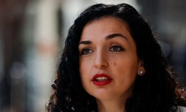 Osmani: Kryetarët në Veri kanë detyrim të betohen brenda afatit, Vuçiqi inicioi dorëheqjet dhe bojkotin