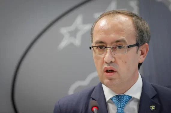 Hoti: Qeveria Kurti ka bllokuar projektet e komunave, duke mos ua bartuar mjetet vetanake