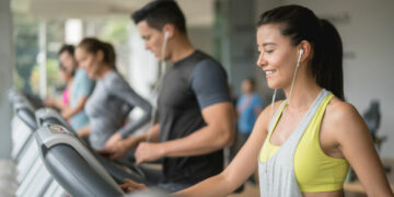 Dëgjimi i muzikës i bën stërvitjet më të kënaqshme