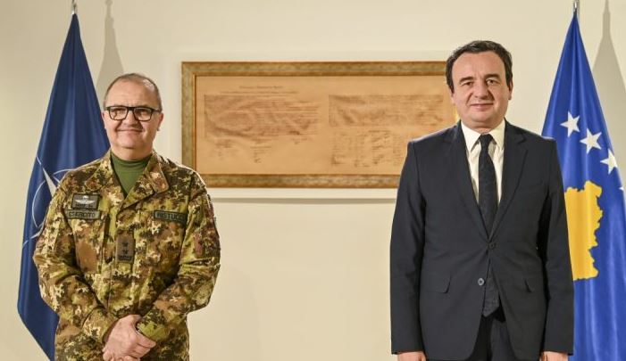 Komandanti i KFOR-it e ashpërson gjuhën ndaj Kurtit: Nuk është NATO çadër ku strehohesh pas veprimeve të njëanëshme