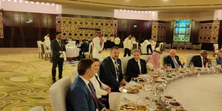 Me ftesë të Blinken, ministrja Gërvalla po merr pjesë në Global Coalition në Arabinë Saudite