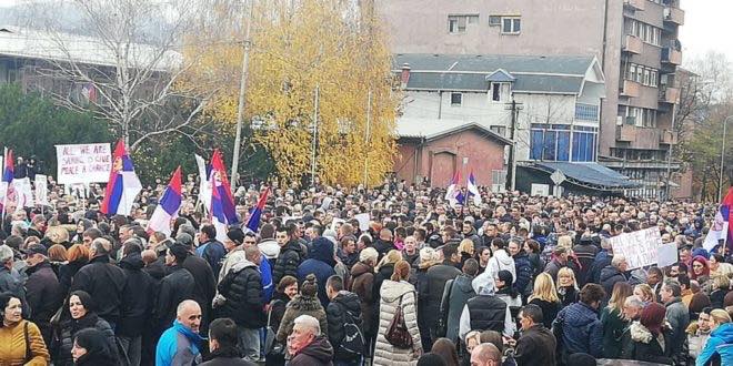 Vazhdojnë protestat edhe sot në veri