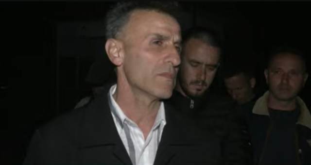 Reagon kryetari i Leposaviqit: I pavërtetë lajmi se KFOR-i me ka urdhëruar që të largohem nga komuna