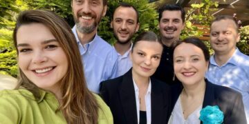 Asamblistja e VV-së, Berna Saraçi, i bashkohet ekipit të PDK-së në Prishtinë