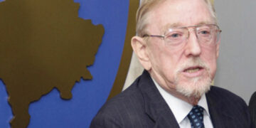 Walker: Presioni që po i bëhet Kosovës është i padrejtë